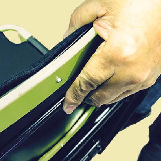 ハンドル調整レバー