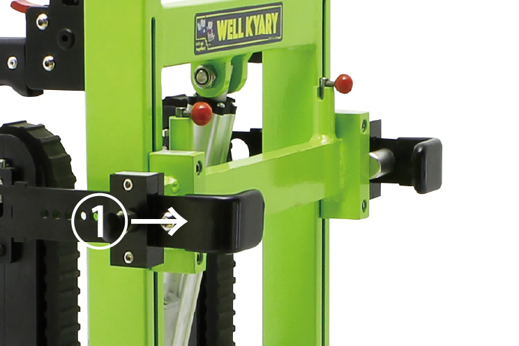 車椅子固定金具